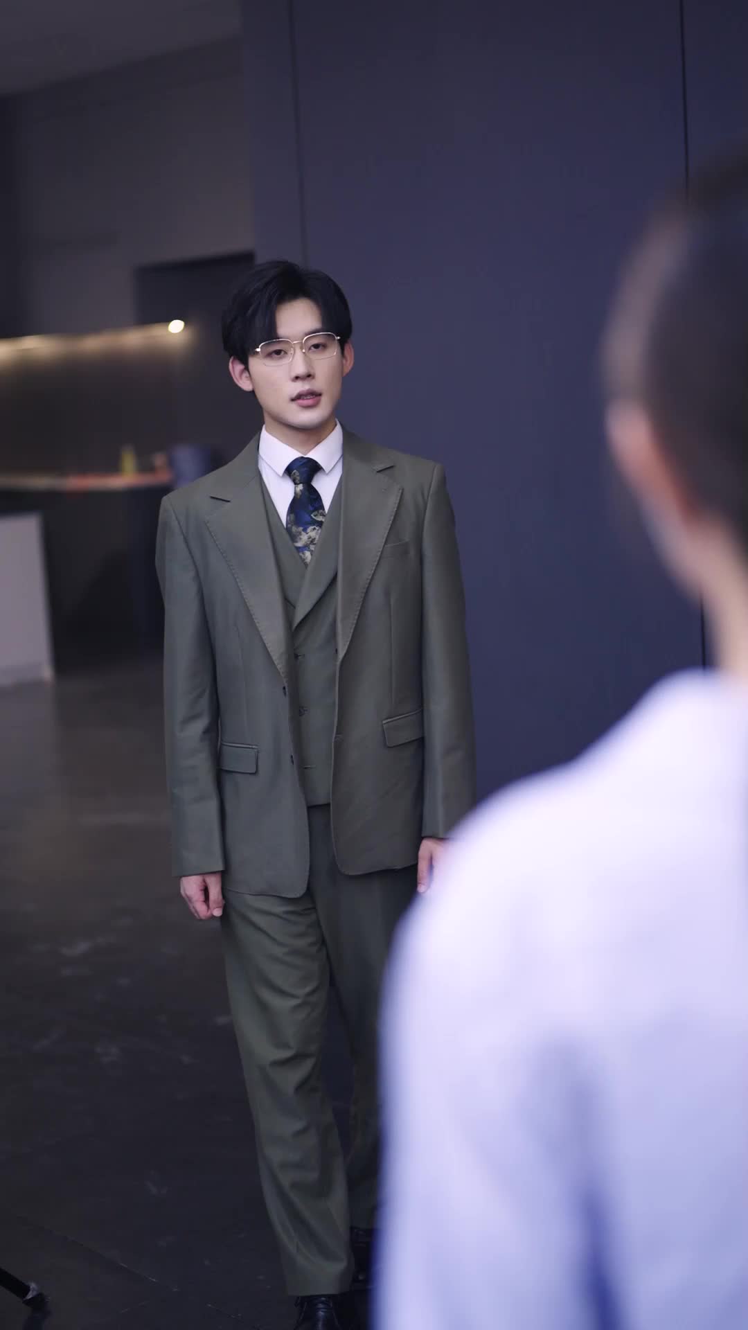 Folge 61 - Blitzehe mit reichem und enthaltsamem Arzt